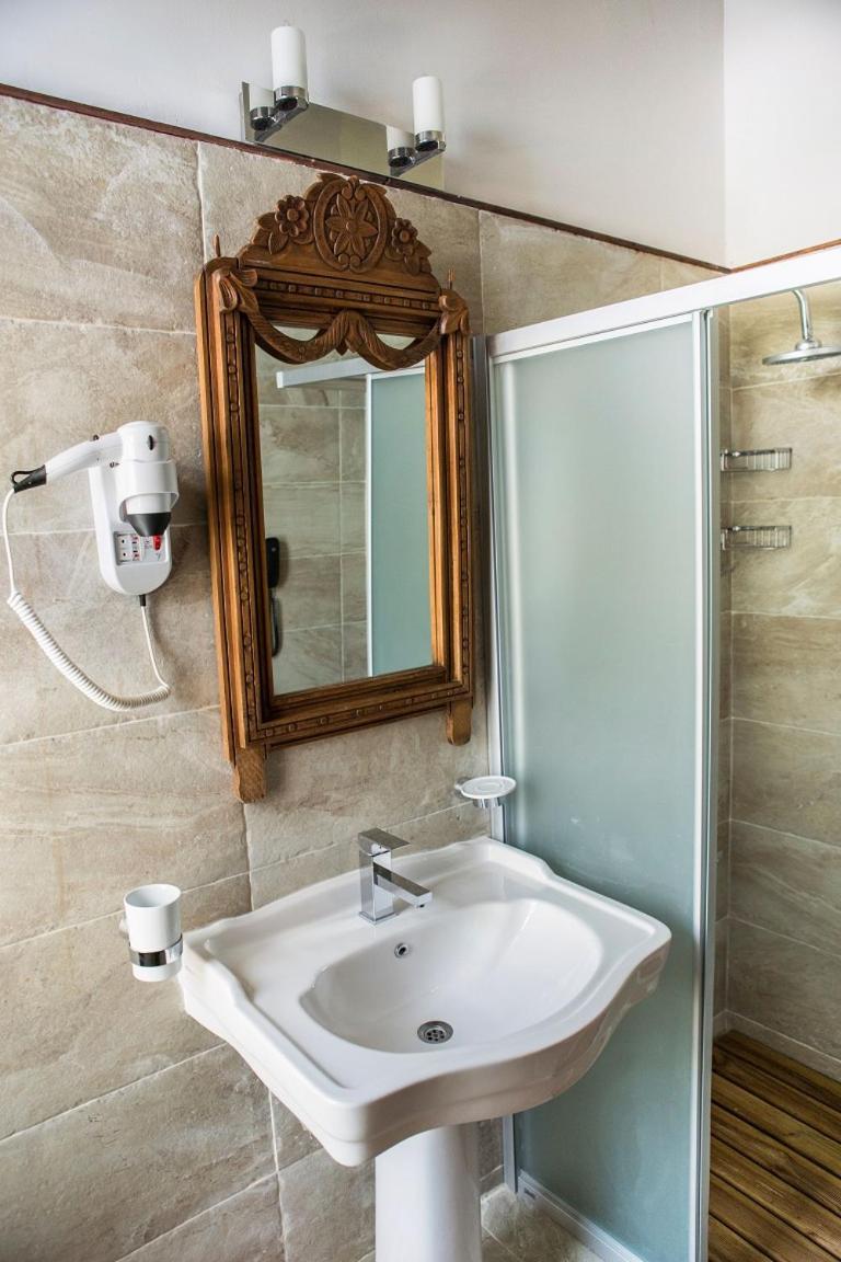 Kyrenia Palace Boutique Hotel エクステリア 写真